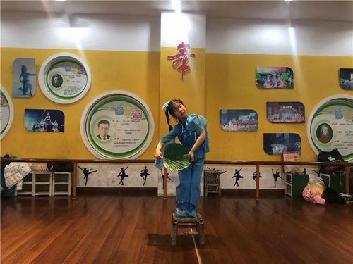 和爱文化濡染校园，艺术芬芳涵养童心——通师一附“小红花艺术之星”评选活动侧记